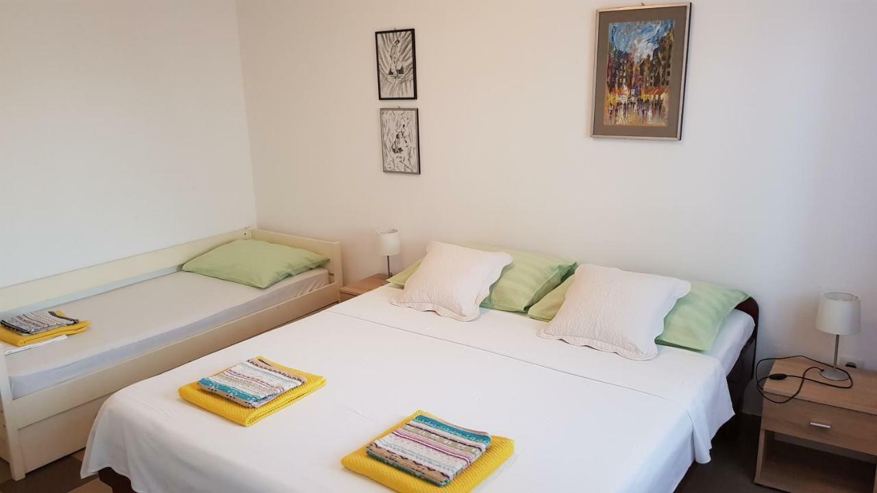 Apartments Vera - Mirca Mirca  Ngoại thất bức ảnh